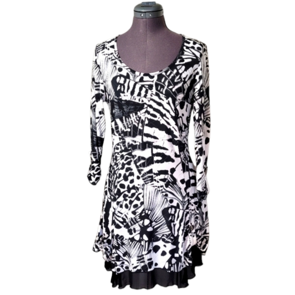 SZ6 Frank Lyman Design Slinky Shimmery White Black Lagenlook Mesh underlay